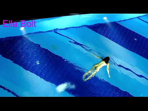 ❤️ Je ne peux pas m'arrêter de regarder, jeune blonde prise en train de nager nue dans la piscine de la station ELLA BOLT. ❤️ Porno de qualité at porn fr.hentaisea-com.ru ️❤