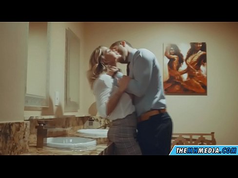 ❤️ Quand une blonde plantureuse vous séduit dans des toilettes publiques. ❤️ Porno de qualité at porn fr.hentaisea-com.ru ️❤